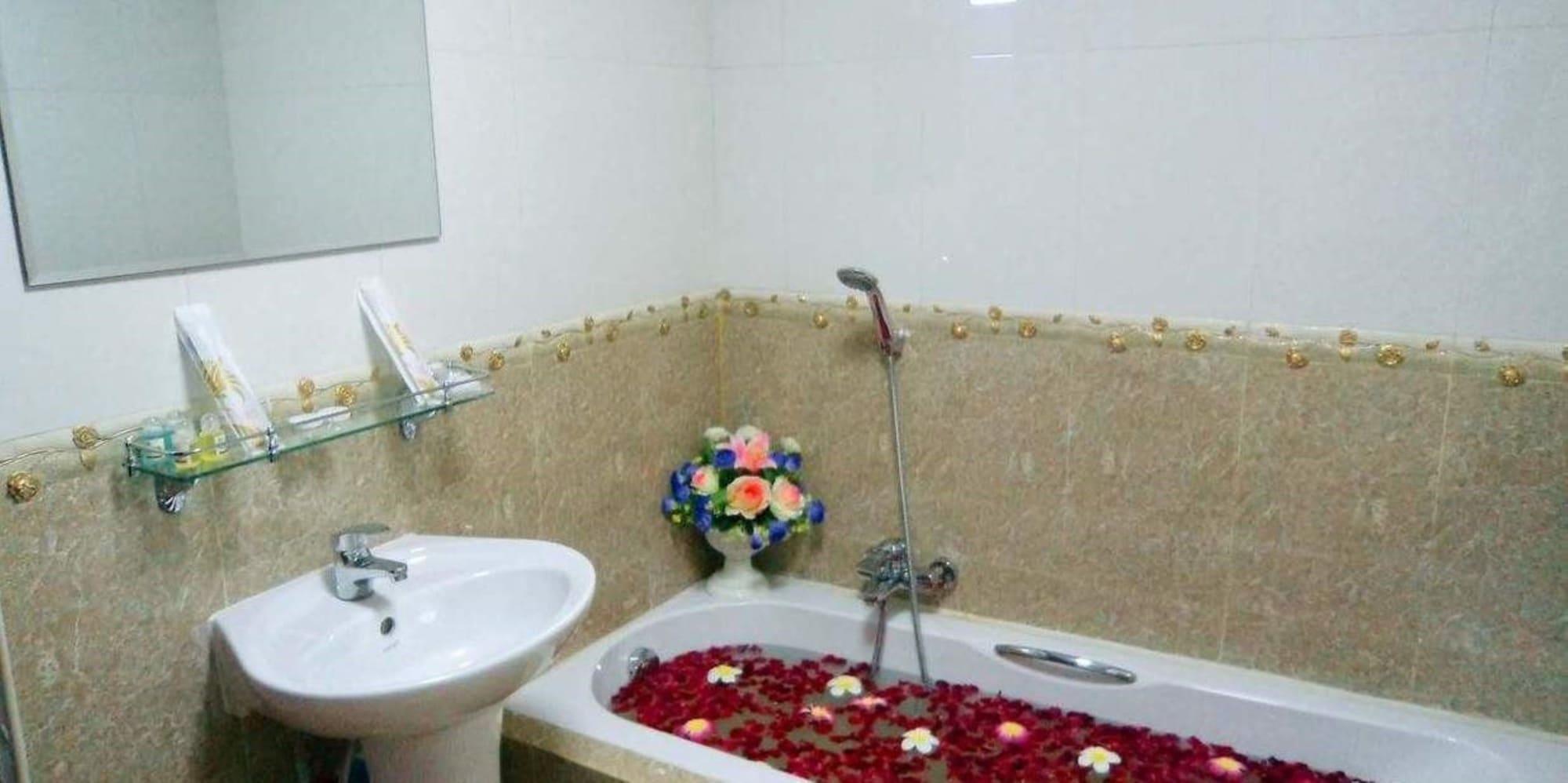Hotel Sahara Мандалей Екстериор снимка