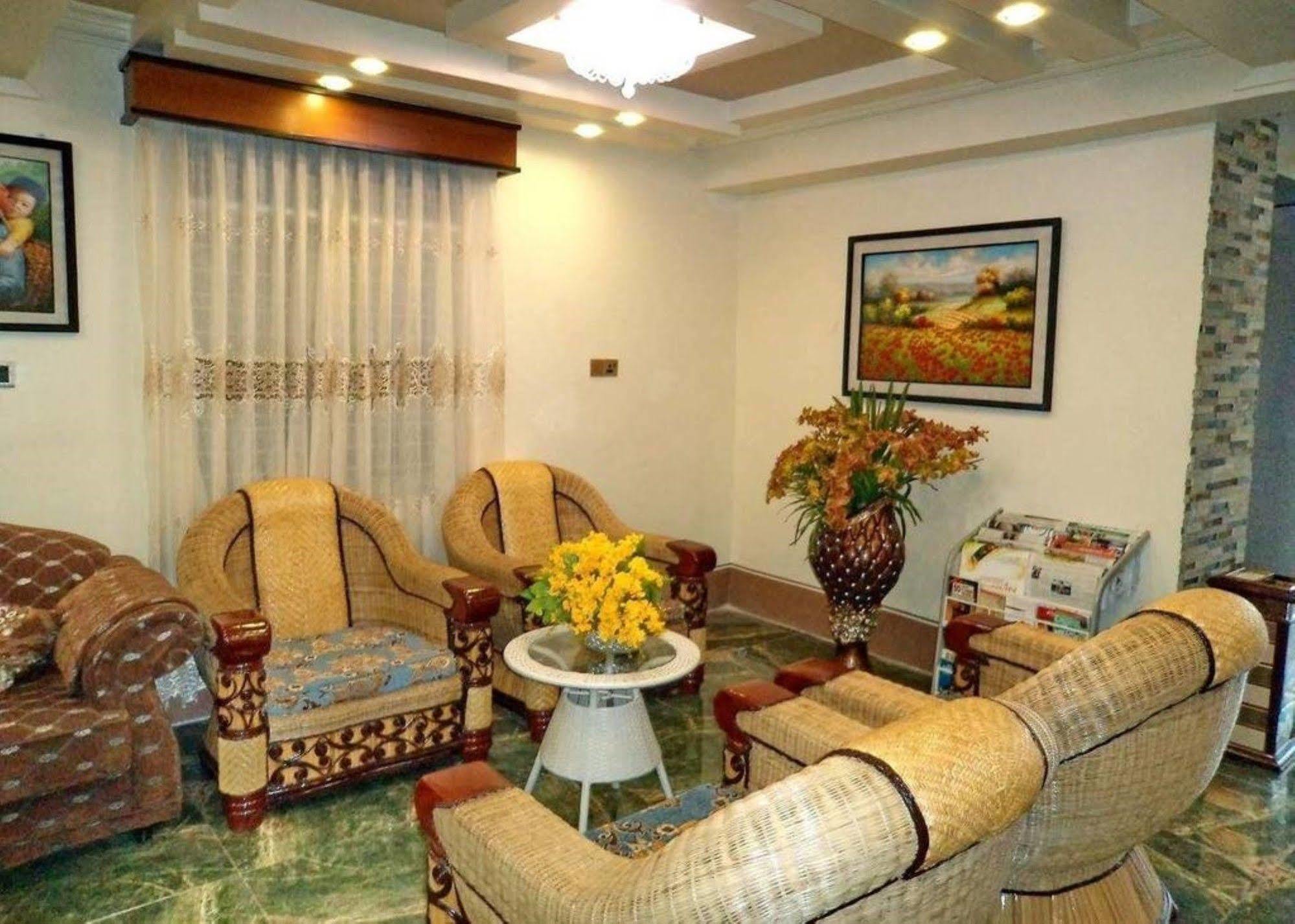 Hotel Sahara Мандалей Екстериор снимка